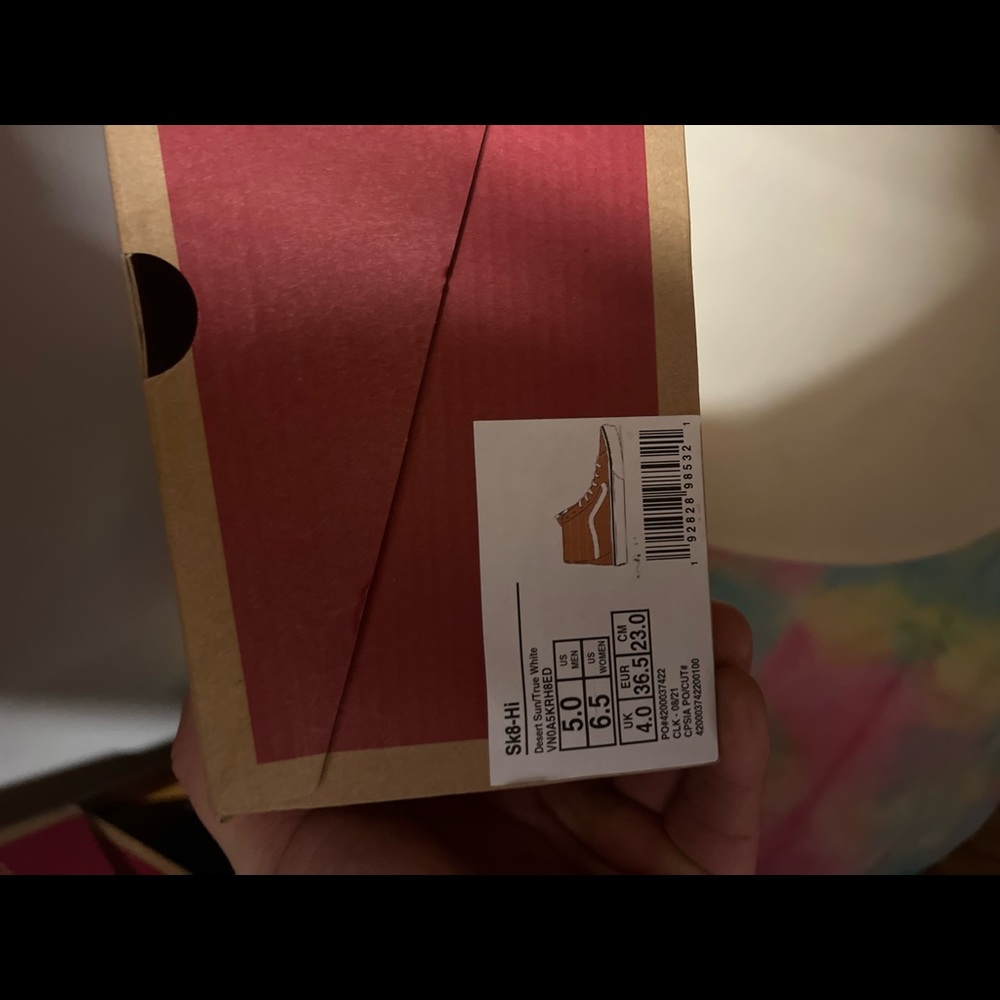 vans Sk8 Hi Women’s Size 6 1/2  NWT